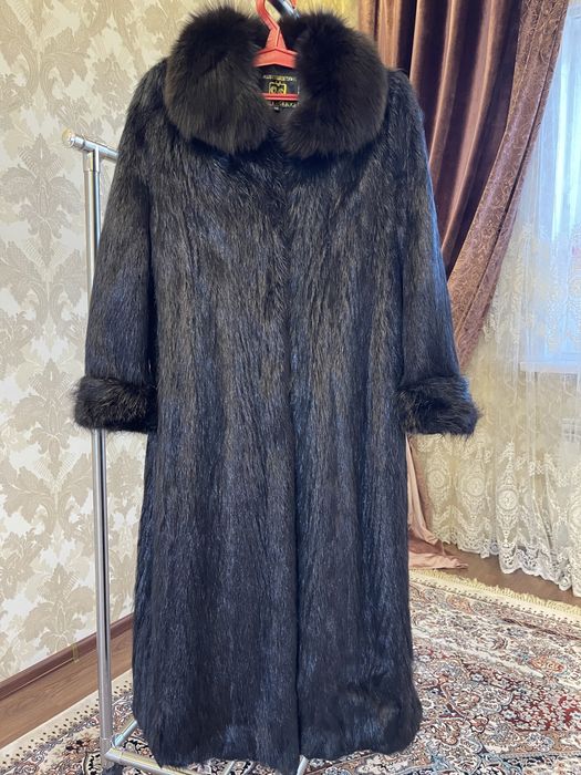 Длинная теплая шуба