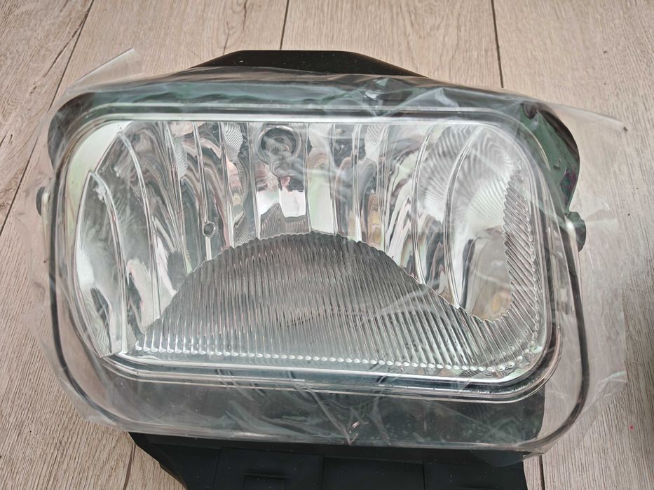 Чисто нови комплект фарове tb603gm-02 55W 9005