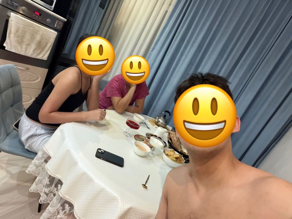 Продаю комплект стол и стулья