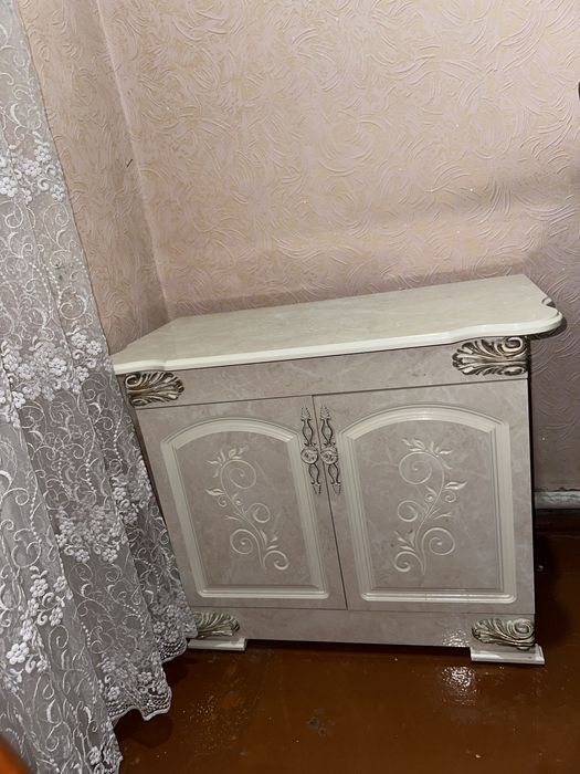 Сундук и жавон