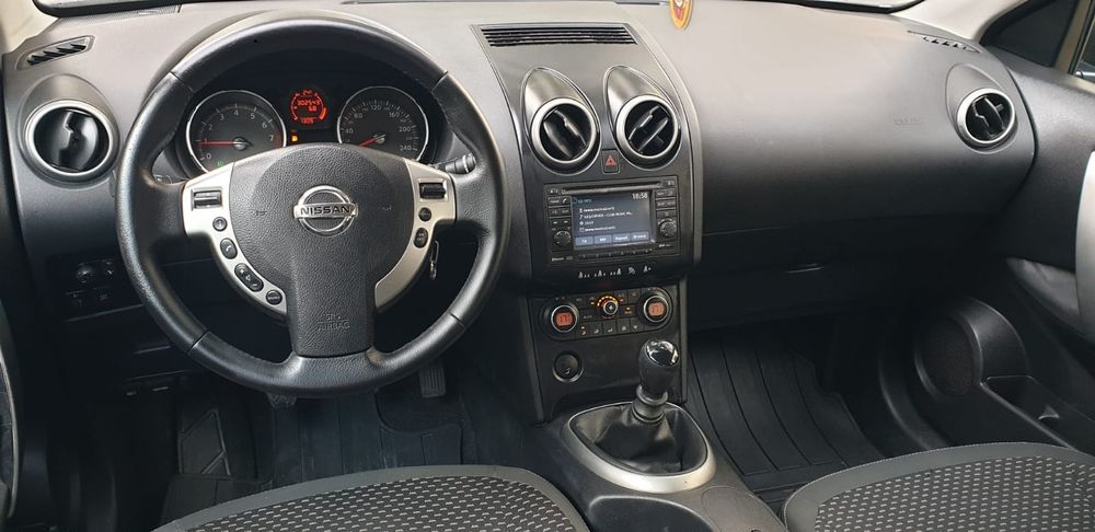 Nissan Qashqai 2.0 benzina 4×4 Aspirat IMPECABILA Proprietar