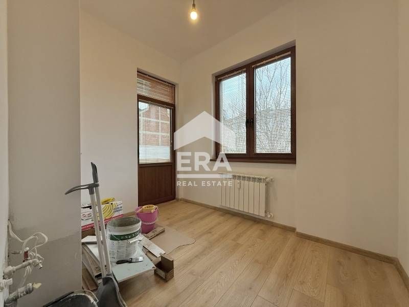 Продава се Двустаен апартамент в София, Център - 65 кв.м за 2197 €/кв.м - Снимка #3