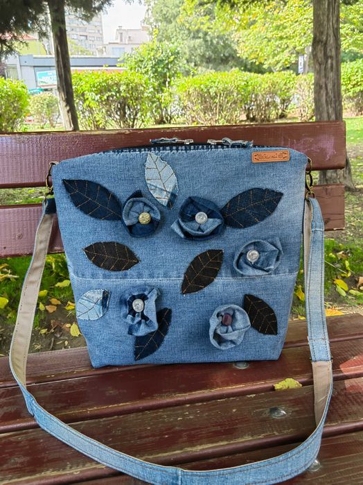 Дънкова чанта с дълга дръжка