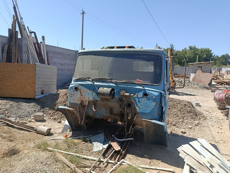 зил бычок 4331кабина сотилади