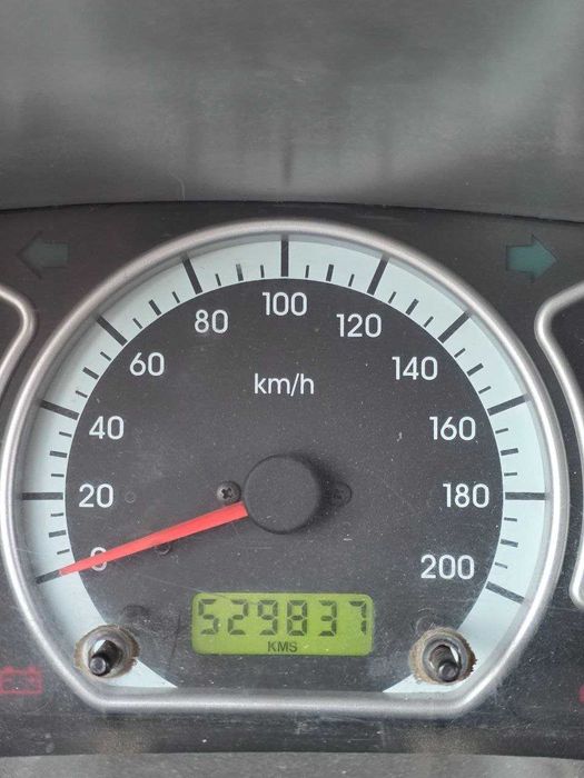 Nexia 2 1.6 moshina sotiladi