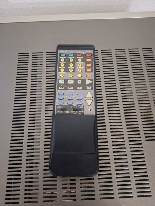 Дом..усилвател...денон