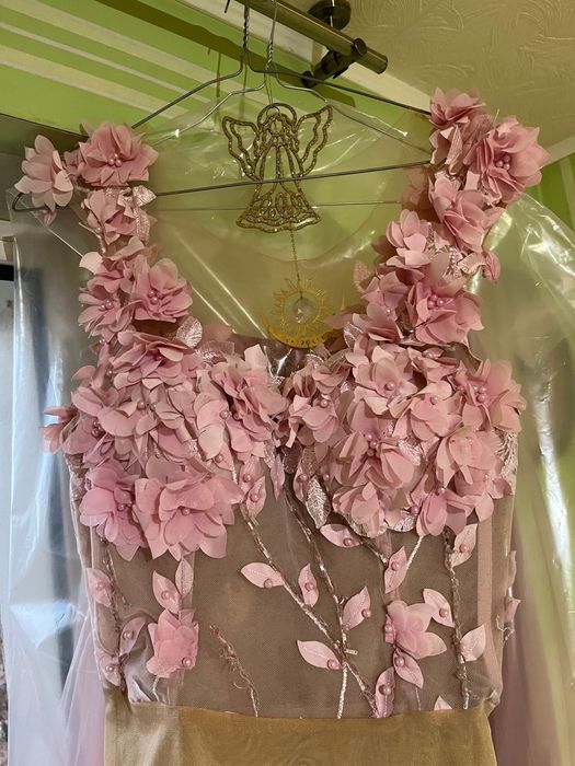 Абитуриентска рокля