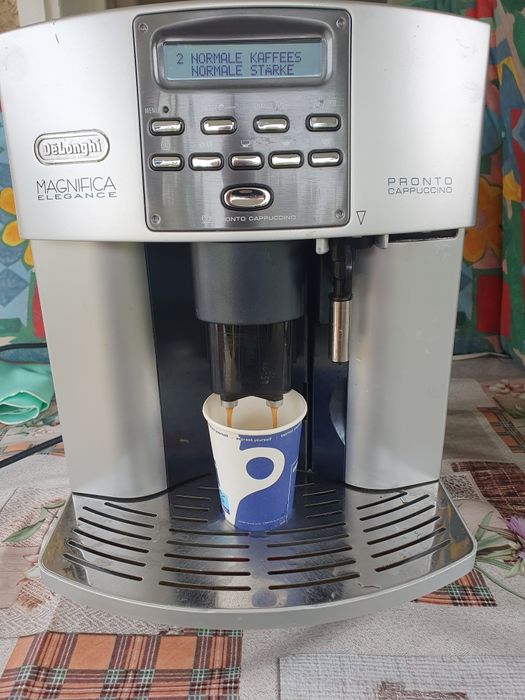 Кафеавтомат DeLonghi MAGNEFIKA ELEGANCE с кана