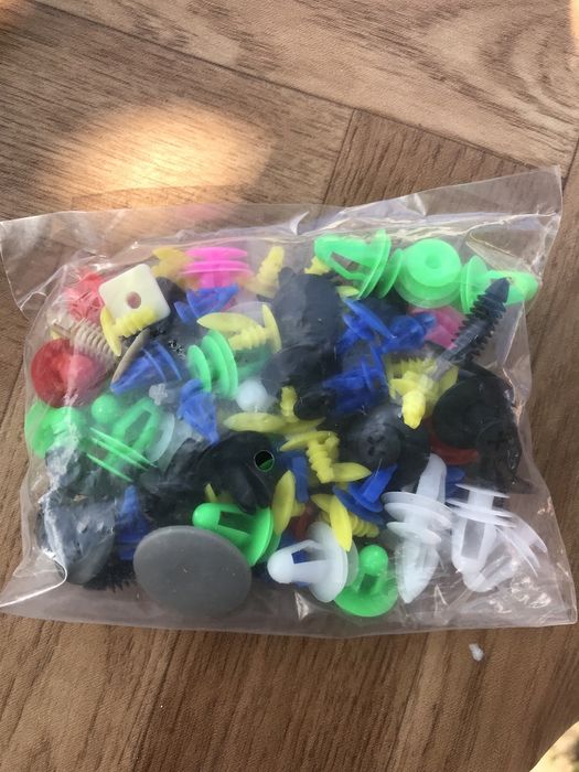 Clips - clipsuri - Cleme auto clema usa clema universala