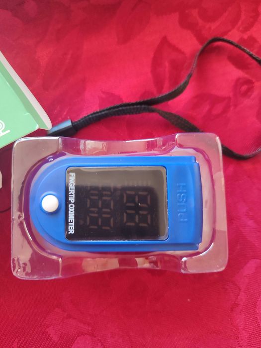 Пулсометър за пръст