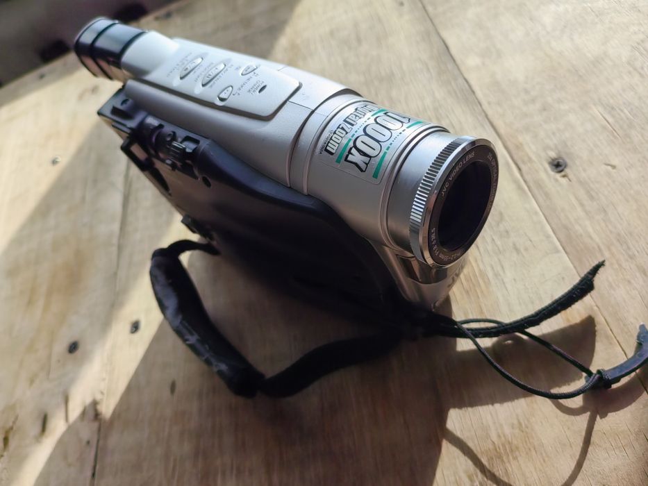 JVC VHS-C ретро видеокамера GR-SXM265AS / VHS effect camera