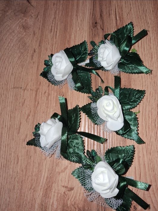 Flori de pus in piept la invitati-nunta 68 buc