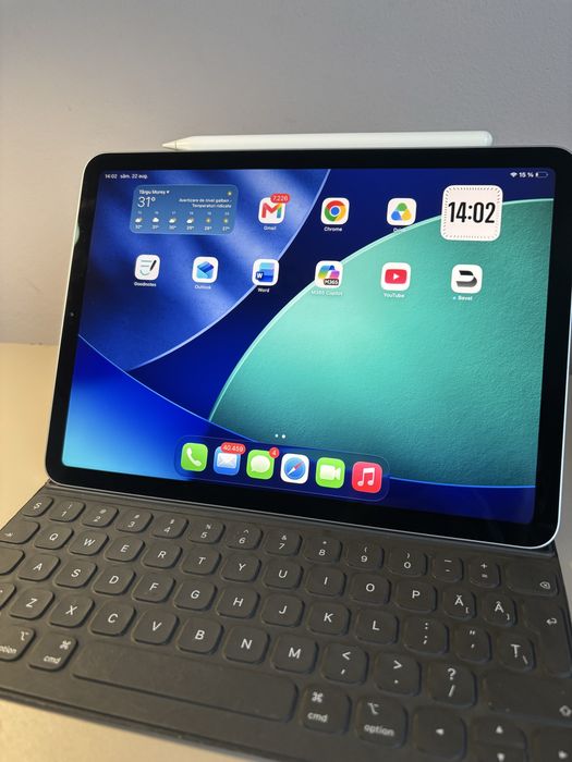 Ipad Air gen 4, Magic keyboard, apple pencil 2nd gen