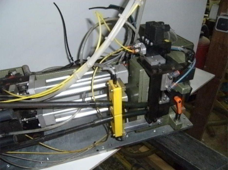 Автоматично двуглаво устройство за завинтване на винтове Powasert