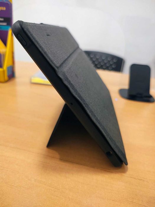 Кейс за iPad 9 (9-то поколение) + Клавиатура + Apple Pencil