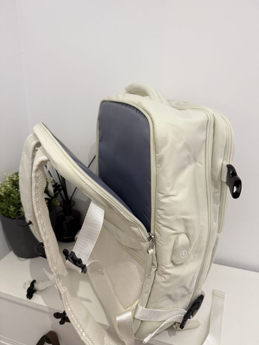 Ghiozdan cu vacuum / Rucsac avion Wizz Air Ryanair