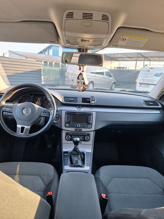 Vând passat b7 break