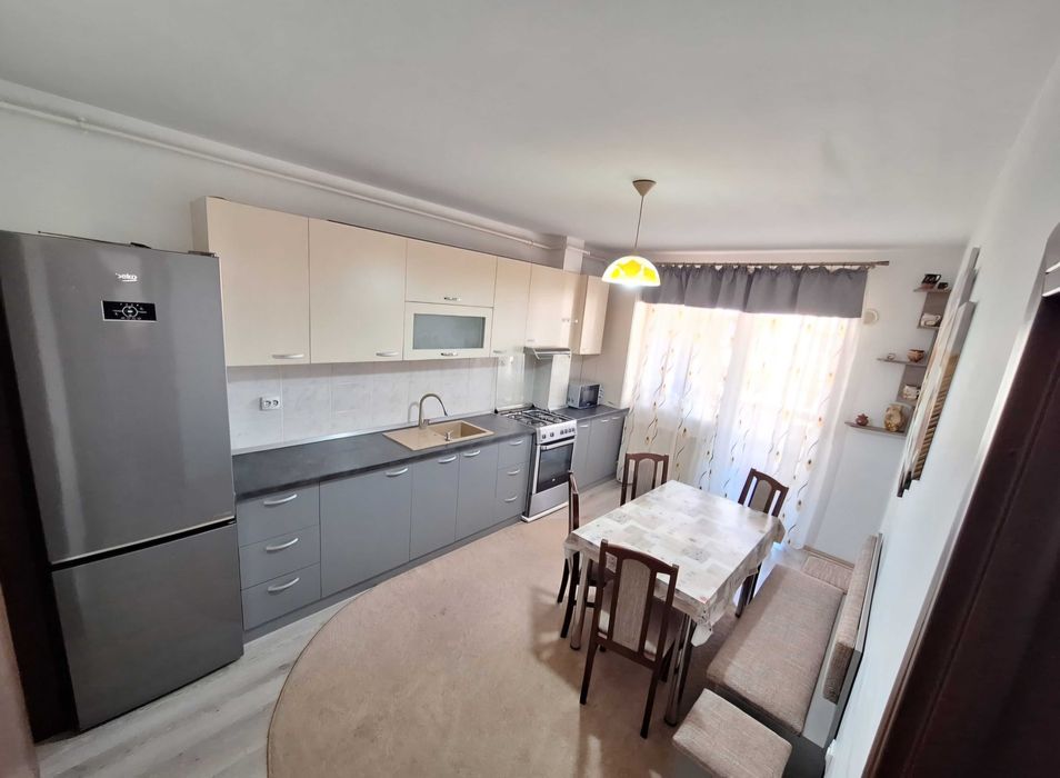 PROPRIETAR-Apartament 2 camere de vânzare în Subcetate cu loc de parcare inclus