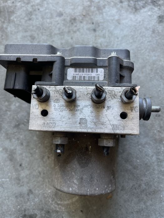 Pompa abs Peugeot 5008,3008 cod-9674677580