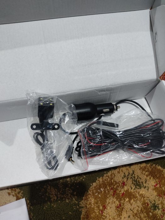 Видеорегистратор и зеркала заднего вида