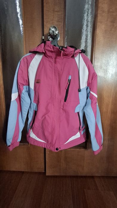 Детская демисезонная спортивная куртка