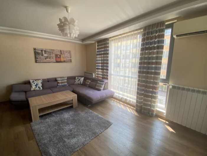 Дава се под наем Тристаен апартамент в София, Младост 3 - 110 кв.м за 930 € - Снимка #2