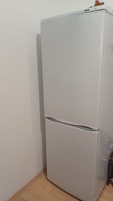 Продам холодильник
