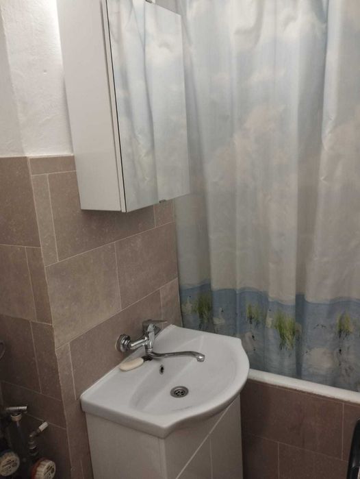 Garsoniera semidecomandata