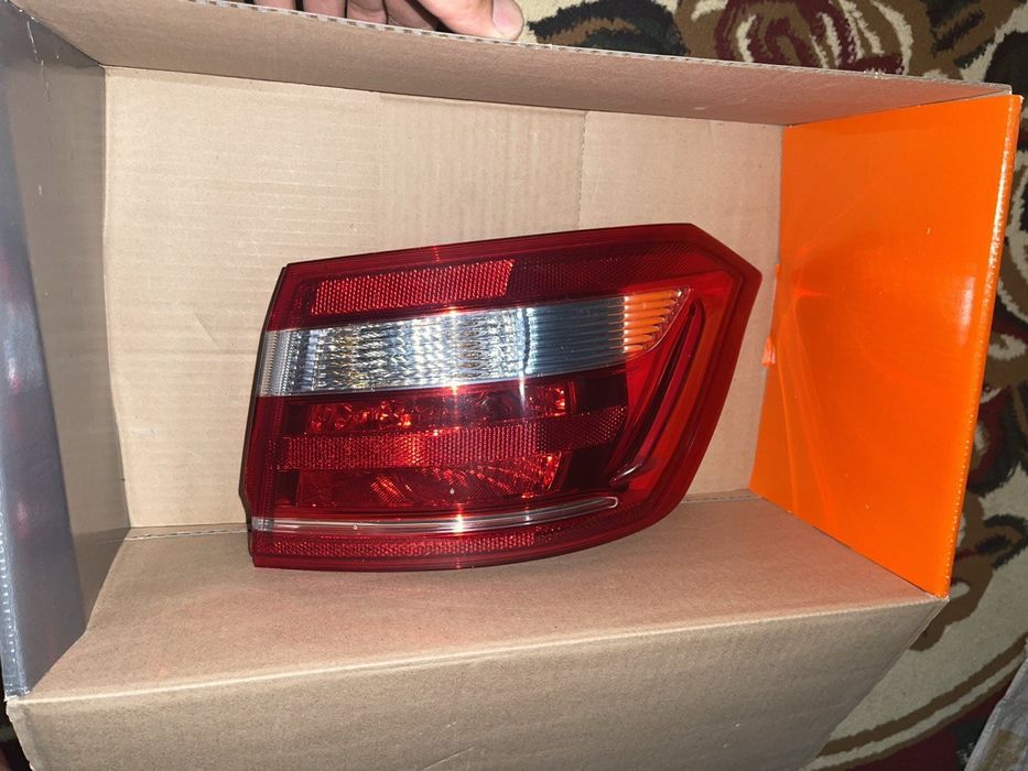 Лада веста задний стоп
Комплект
РОДНОЙ ЗАВОДСКОЙ 
Б/У 1 - год эксплуат