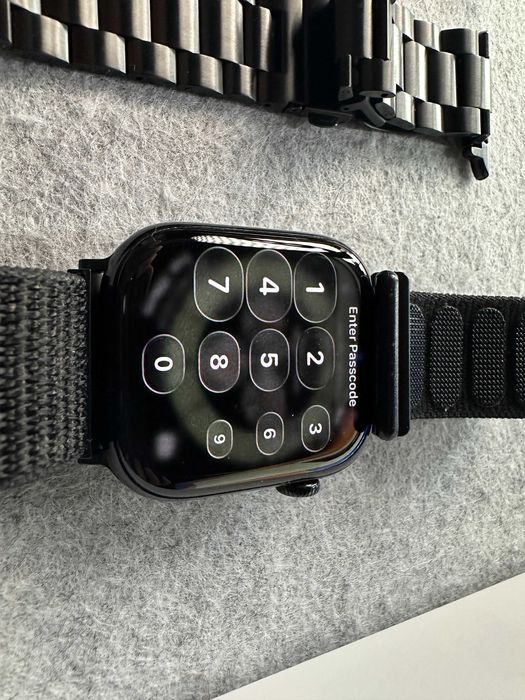 Apple Watch Series 10 LTE 46mm Jet Black – ca nouă + 5 brățări
