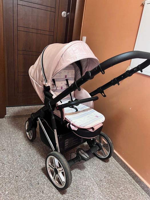 Бебешка количка Adbor