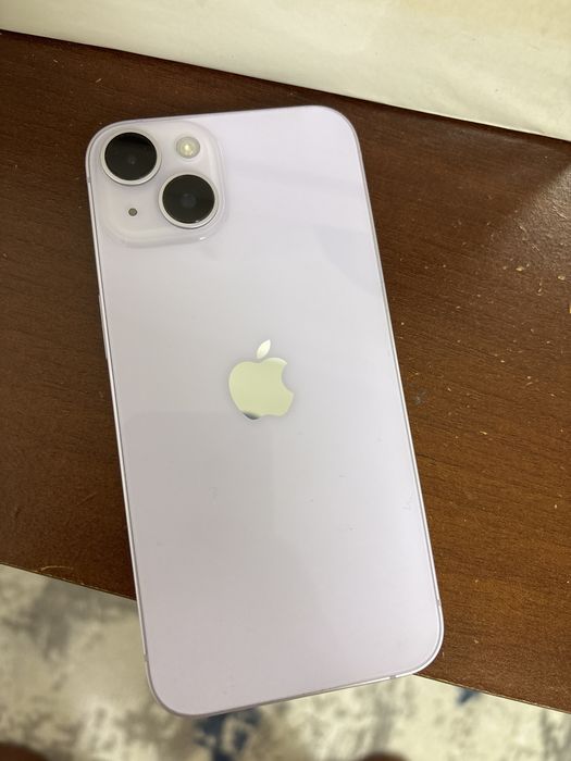 Телефон iPhone 14
