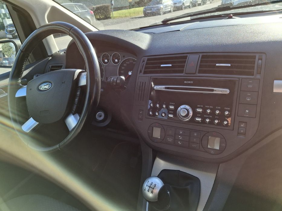 Форд фокус С-МАХ 
- Ста