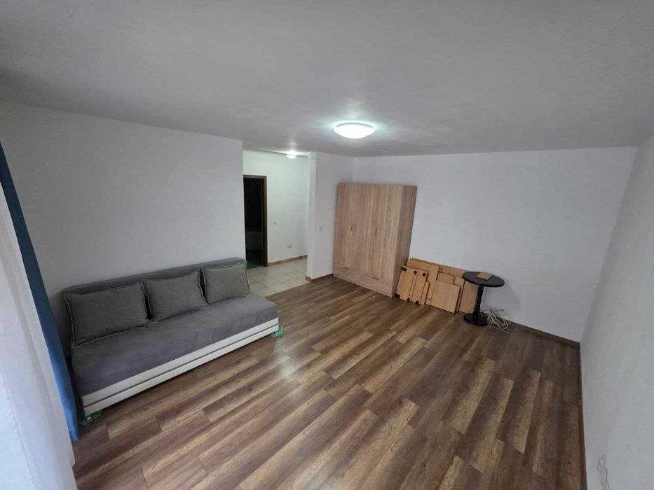 Închiriez garsonieră în Floresti