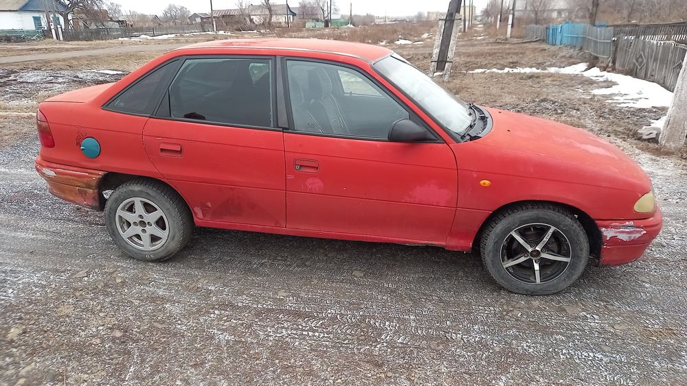 Продам опель астра 1.6