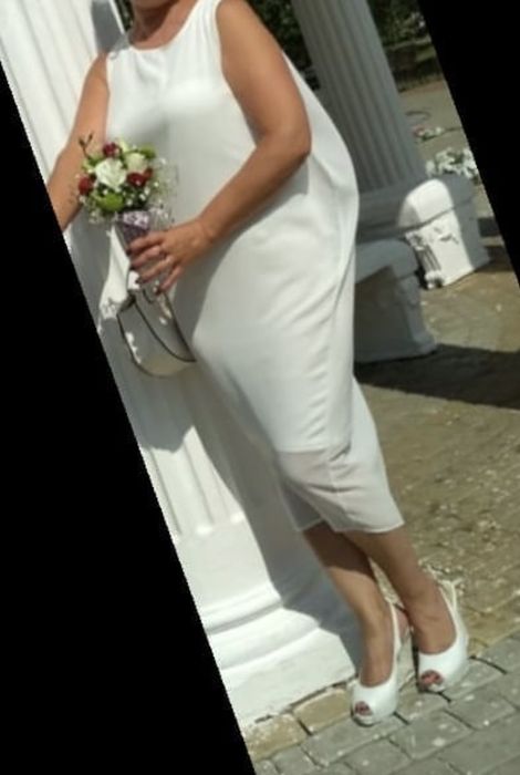 Платье белое,роскошное