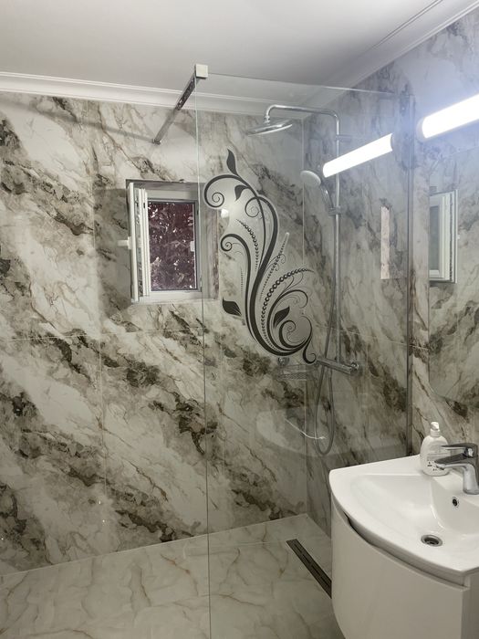 Inchiriez apartament cu 2 camere in Rm Valcea