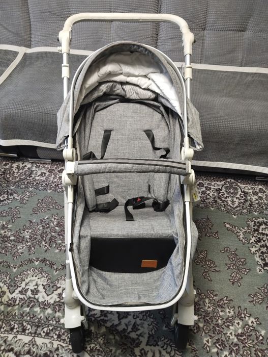 Продам коляску с автолюлькой