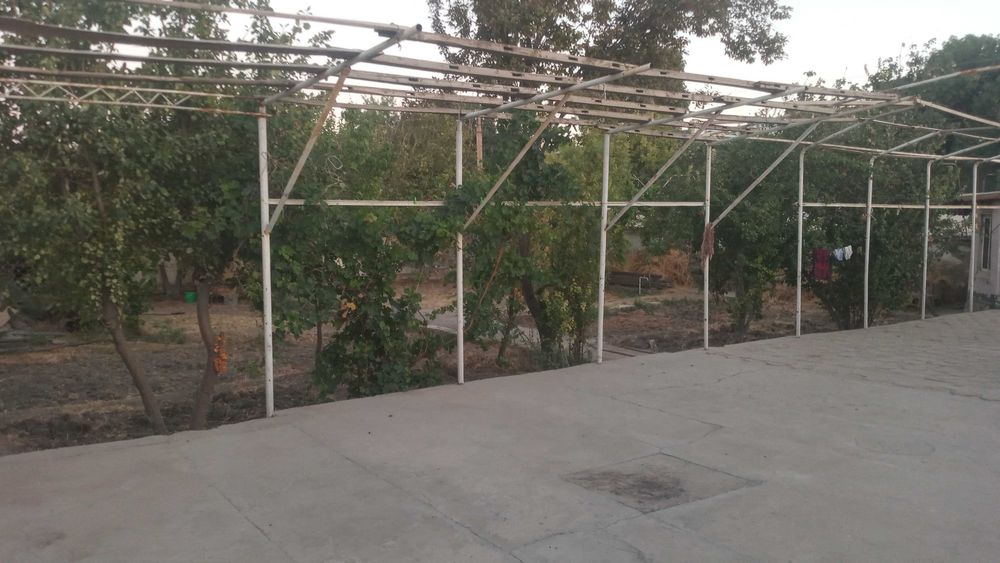 Kogon gorodda uchastka sotiladi