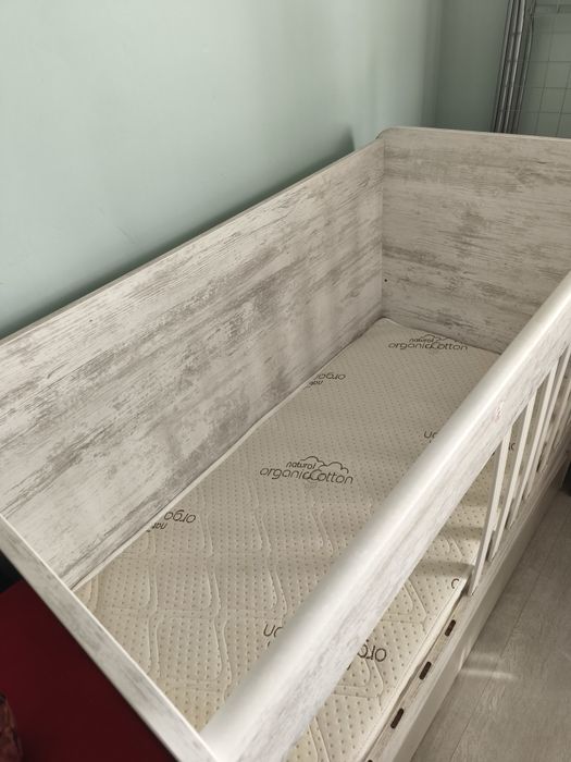 Дървена кошара..