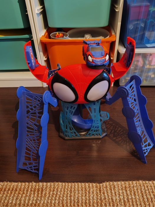 Spidey And His Amazing Friends, turnul lui Spider man.