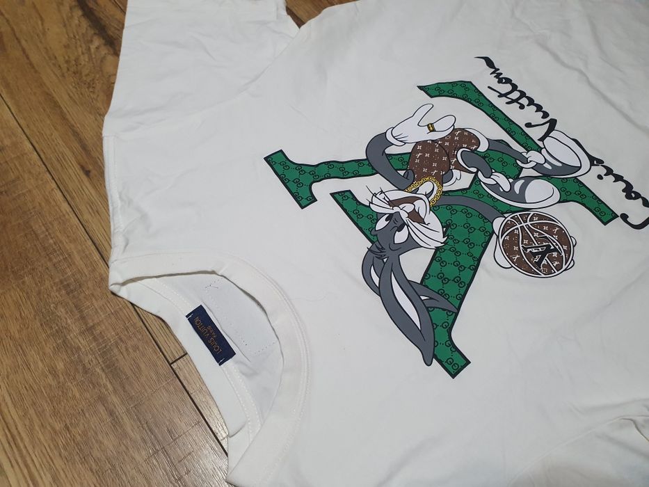 Vând tricou Louis vuitton