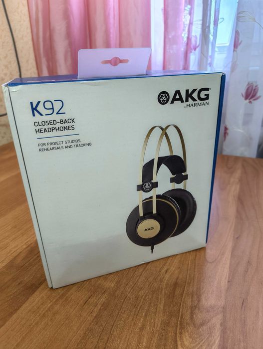 Наушники AKG K92