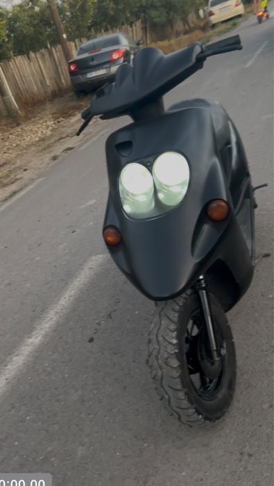 vand scuter malaguti f10 sau schimb cu,kukirin