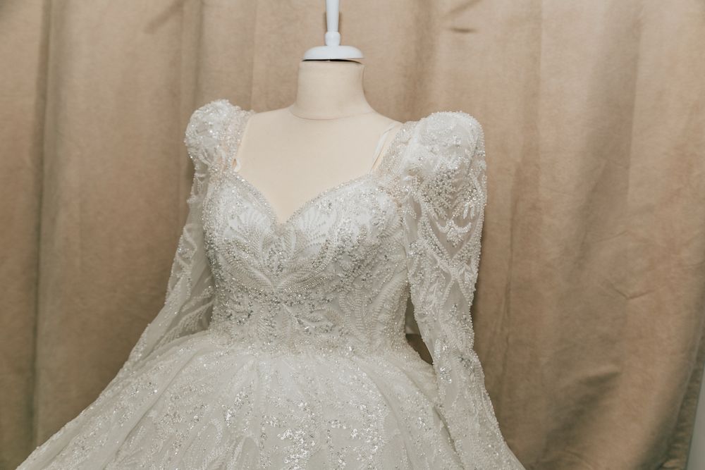 Vand rochie mireasa