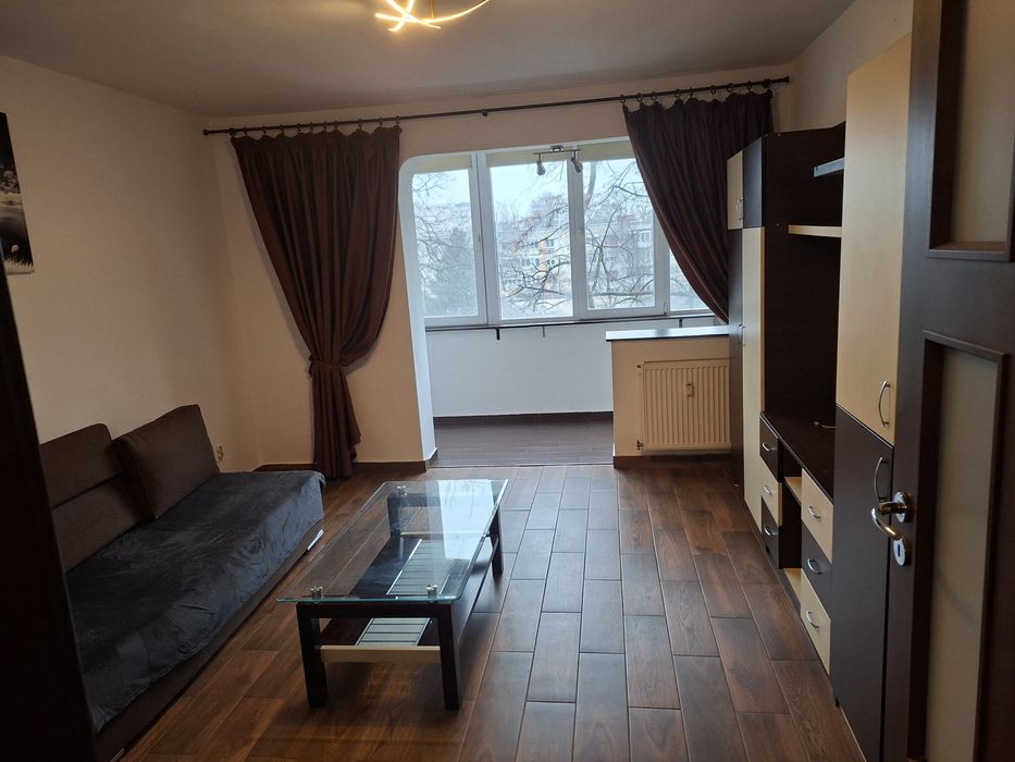 Proprietar Închiriez garsoniera