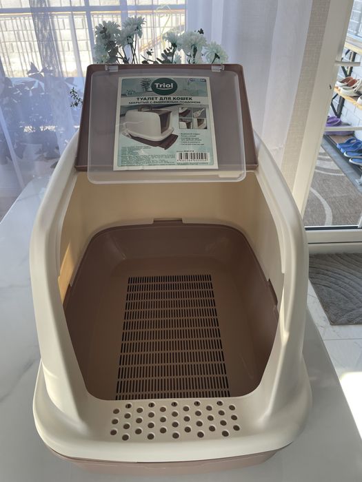 Закрытый туалет для кошек