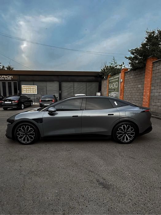 Zeekr 007| год 2024| 2 матор| 646 лошадей | 100 kw