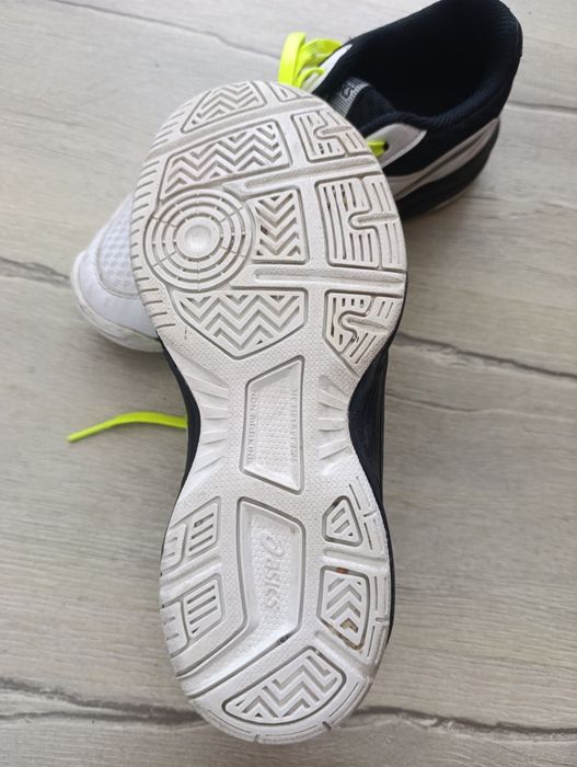 Маратонки ASICS 36 номер