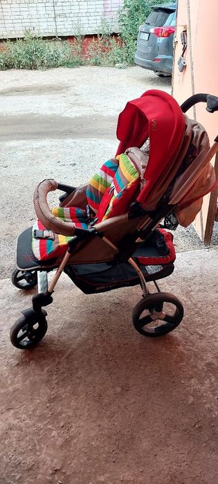 Продам коляску демисезонная!